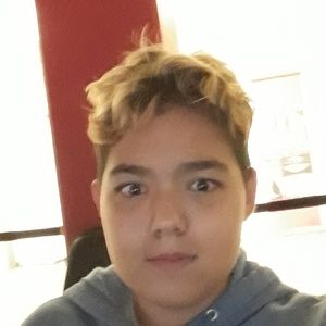 Meet your Posher, Emmanuel